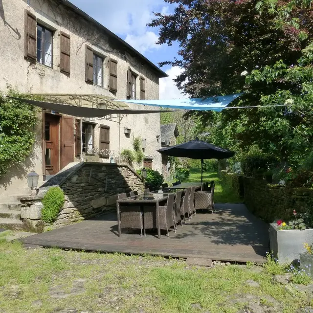 Gîte 12p Le Chazal façade sud