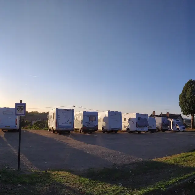 Aire de services de camping-car_1