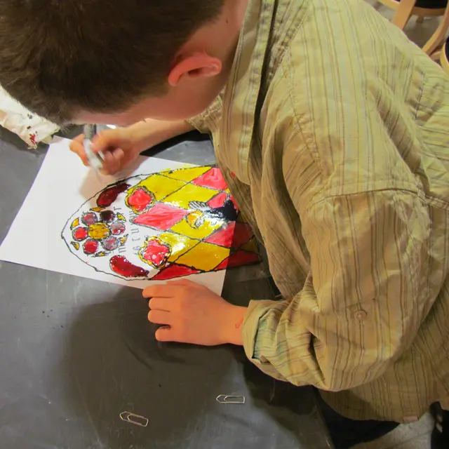 Atelier 8-12 ans : Vitrail en pagaille_1