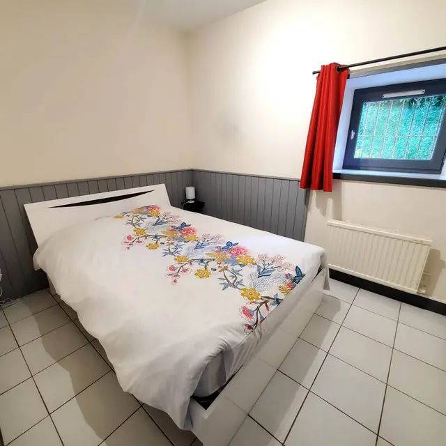 1e1f5e5d-9a98-4100-aa23-174db70db34b