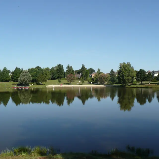 Etang de pêche 'de La Roche' Meuzac_1