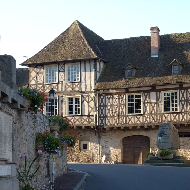 Hôtel des 3 Anges à Pierre-Buffière_1