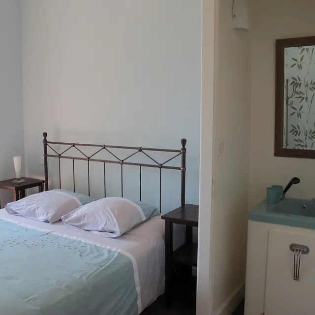chambre d'hôtes maison du bois charmant saint-yrieix_1