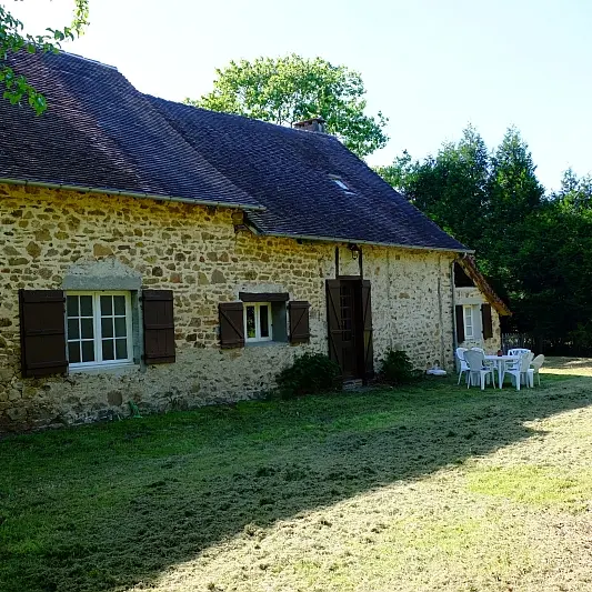 meublé_lajoubertie_coussacbonneval_1
