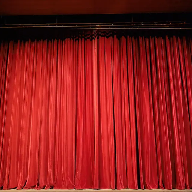 theater-432045_1280
