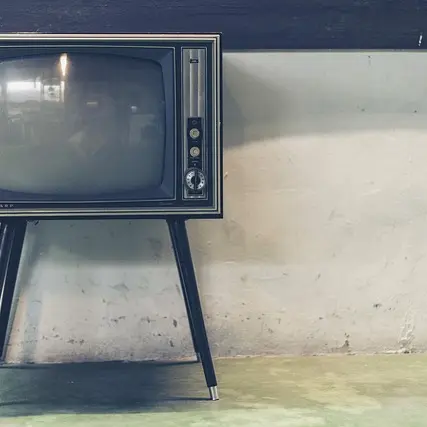 tv-1844964_640