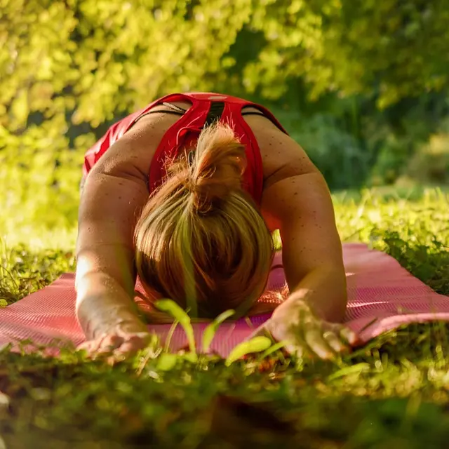 Yoga au jardin