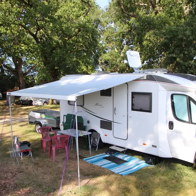 Camping à la ferme Bizençon - emplacements camping-car w