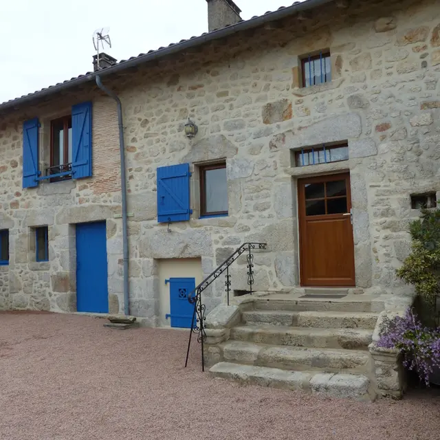 Chez mimi extérieur 2 - sirtaqui