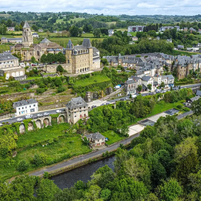 Corrèze Tourisme_GR46_Uzerche_© David Genestal_juin 2024