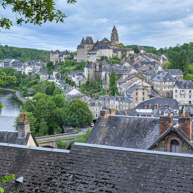 Corrèze Tourisme_GR46_Uzerche (4)_© David Genestal_juin 2024