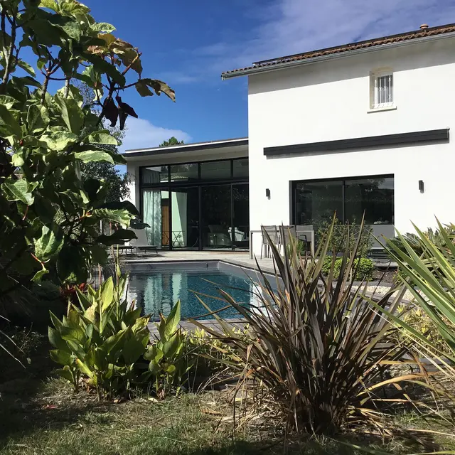 Extérieur piscine