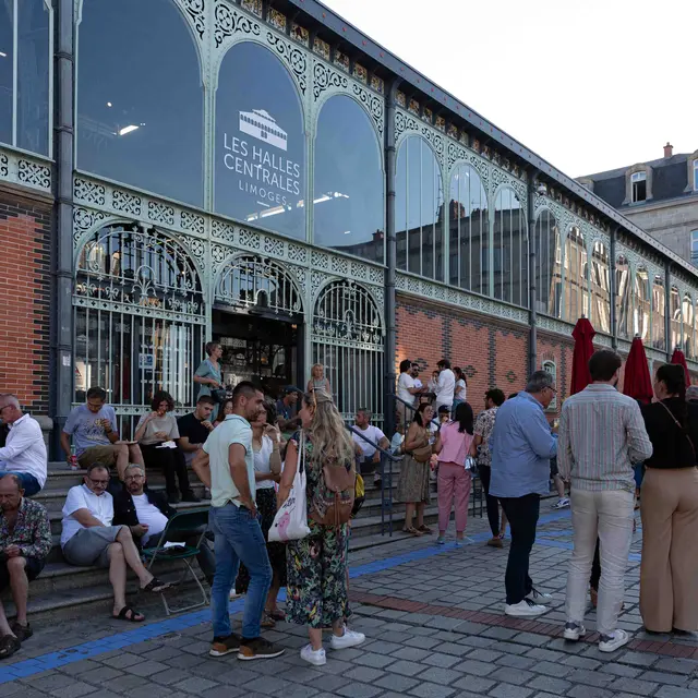 Halles Centrales - Nocturne des Halles - 12-2029 - ©OTI.Limoges .Anne-Sophie.Dubreuil(1) (1)