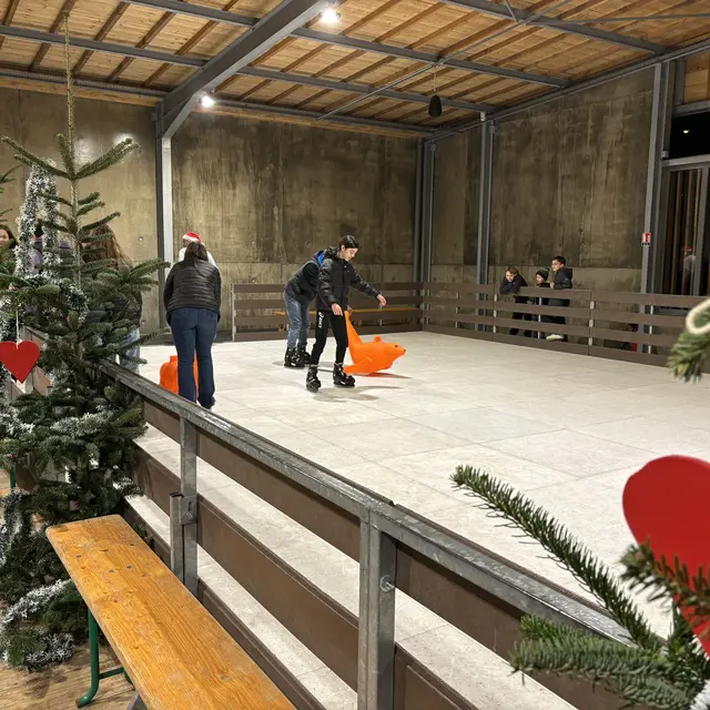 Patinoire de Noël Saint-Yrieix