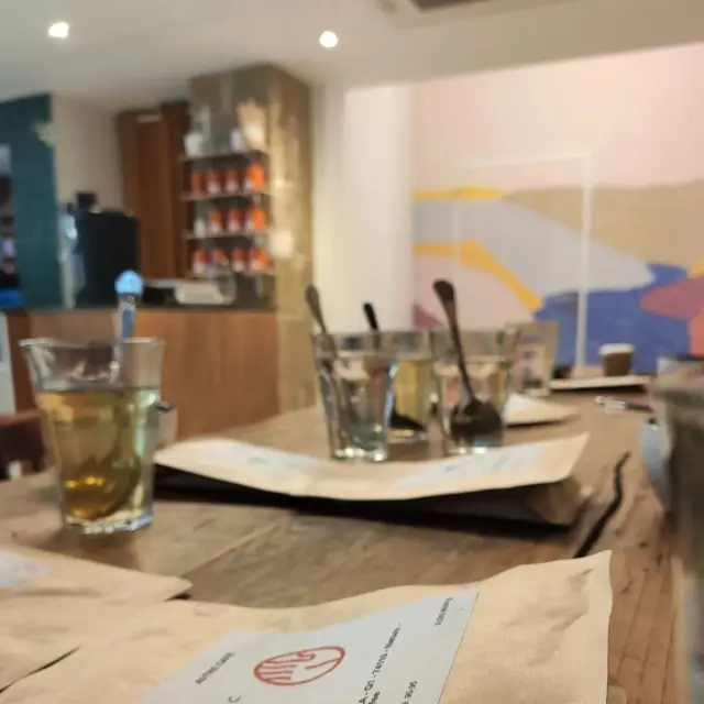 L autre café