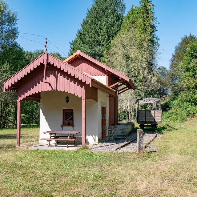 P1081220-2