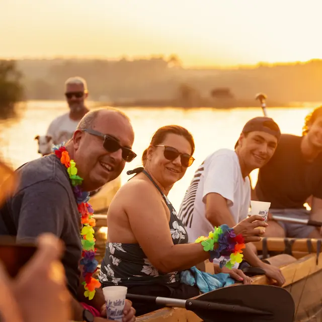 Pirogue - apéro sunset