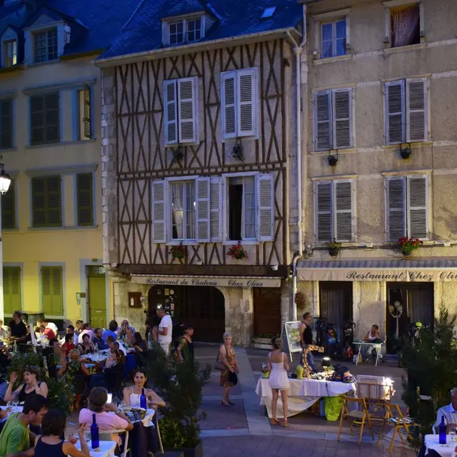 Le quartier du château de pau le soir