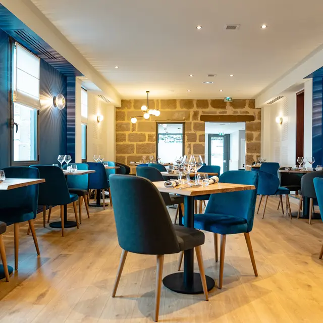 Salle restaurant Moon Brive_2