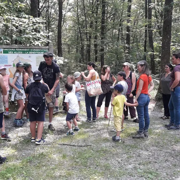 Sortie dans la Forêt des Allois avec le secteur nature-environnement du Foyer rural Centre Social de Saint Léonard de Noblat