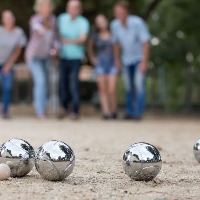 Concours de pétanque