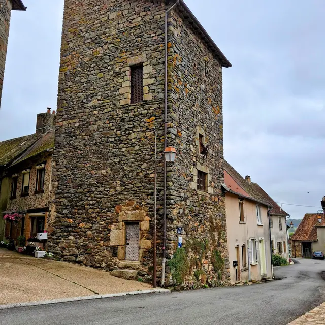 Tour de St Germain les Belles