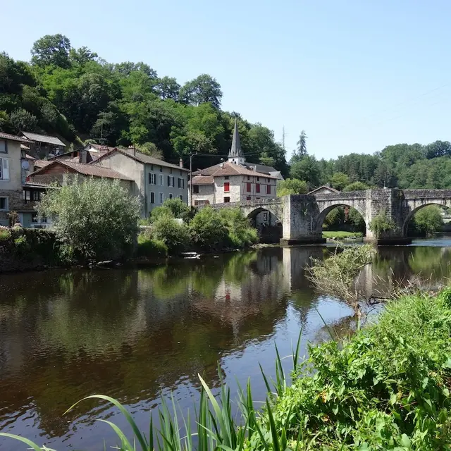 Vieux pont - Quartier de Noblat  - Saint-Léonard-de-Noblat (c)Pays Monts et Barrages