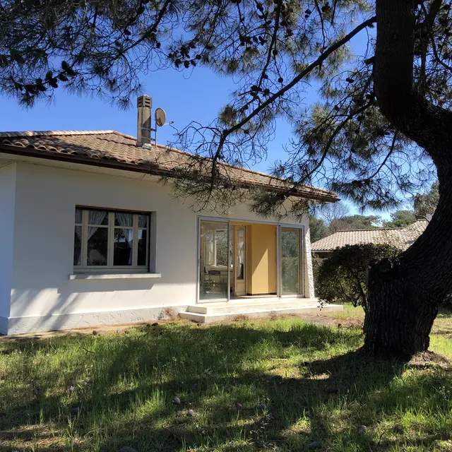 Vila_Estiu_Ouest_veranda[1]