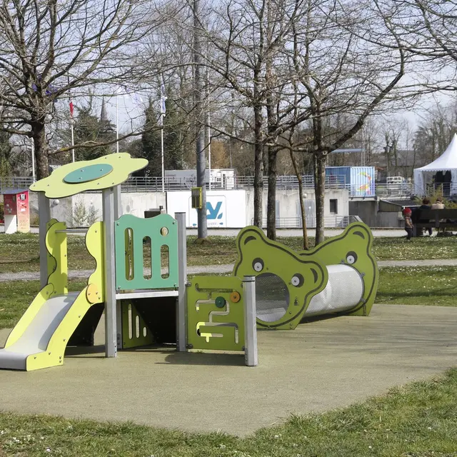 aire de jeux sev 01