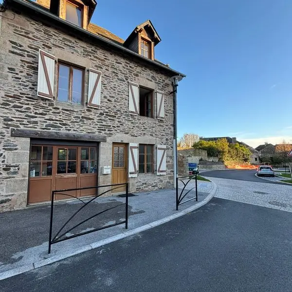 b642f319f7e1cf44f4d595244d104e71b038e979