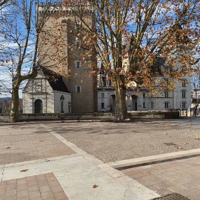 Place de la déportation - Pau - Château