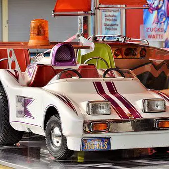 carousel-3321539__340