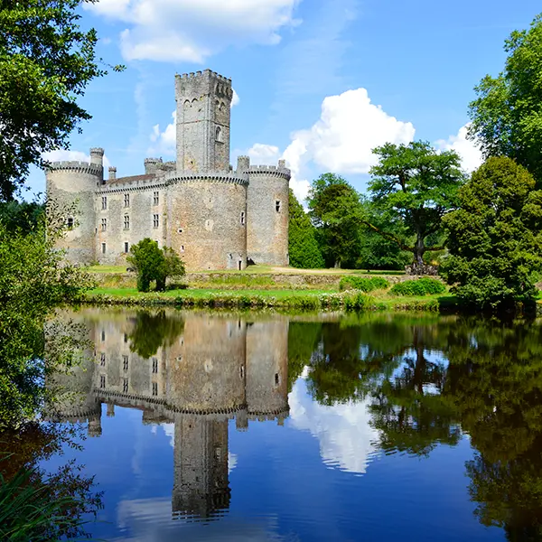 chateau-de-montbrun
