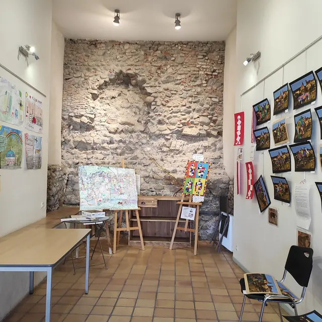 Salle exposition Mika Ilharreguy - Lescar - salle 1 avec expo