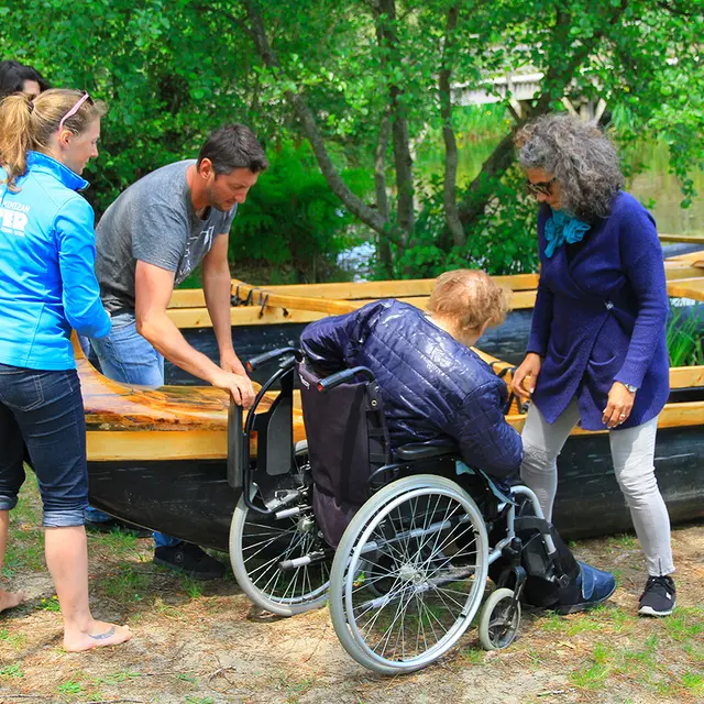 handi Pirogue