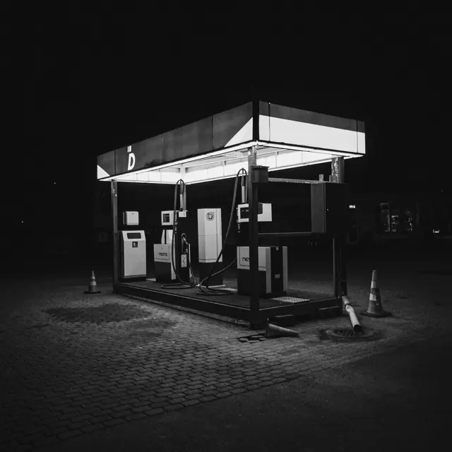 pexels-vaino-parjanen-1349888-3853870