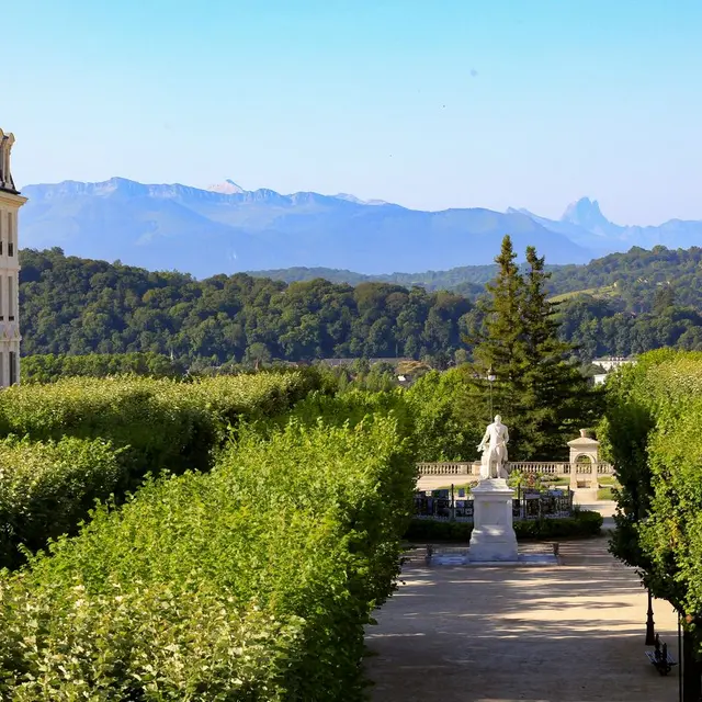 Place Royale - Pau - Été
