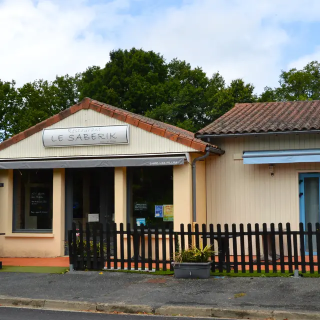 devanture-restaurant-le-saberik-pageas