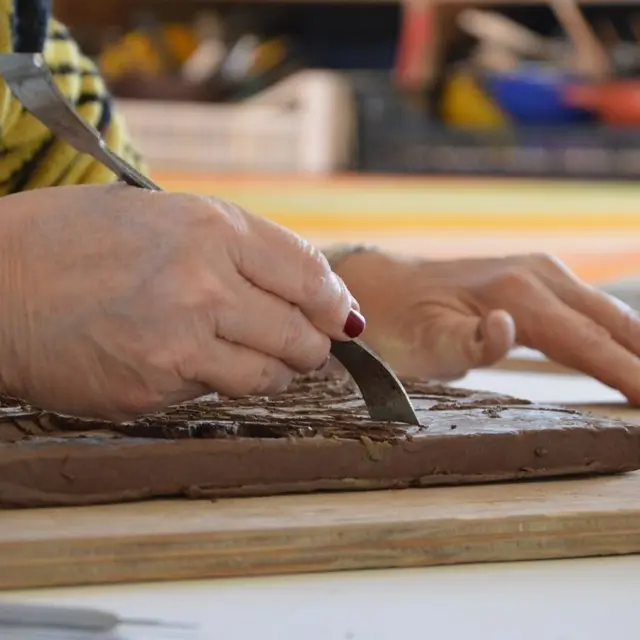 Atelier modelage à Puycheny