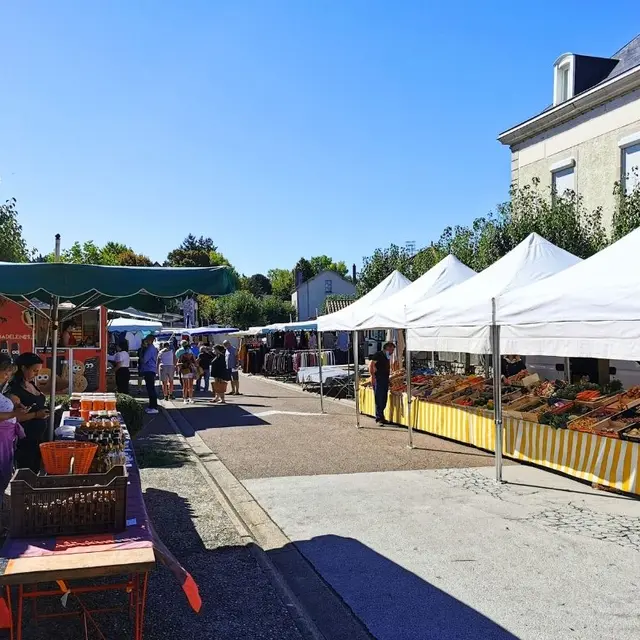 marché-hebdomadaire-de-chalus