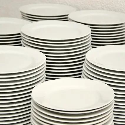 stack-of-plates-629987_640
