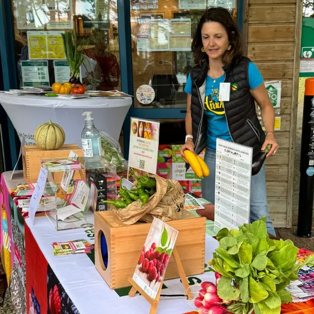 Stand fruits et légumes frais
