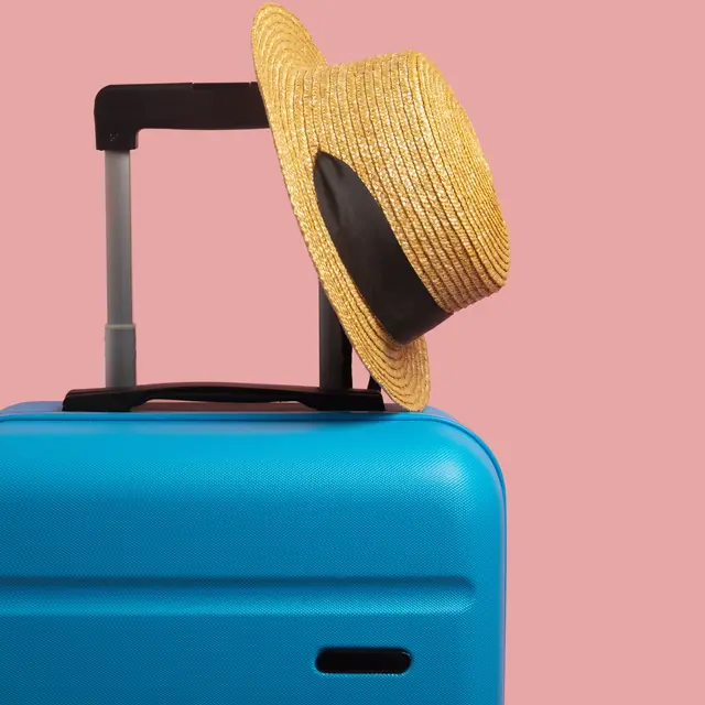 still-life-suitcases-with-wheels-9