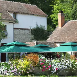 LE BOUSQUET