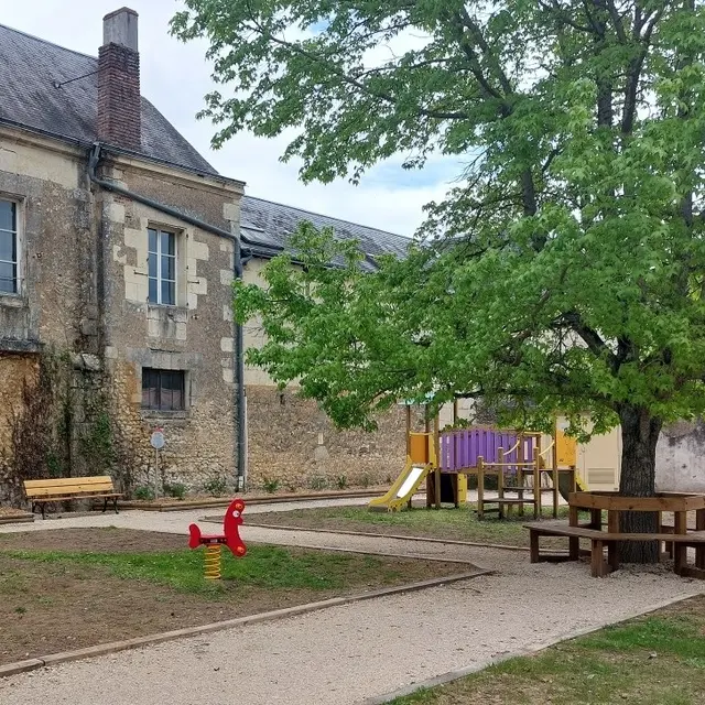 Aire de jeux à côté du BIT ©