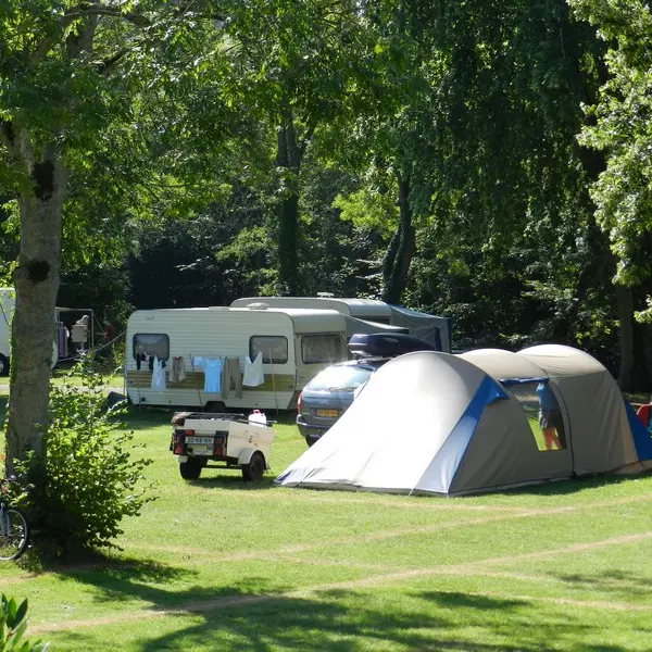 Emplacements - Camping Au Coeur de Vendôme