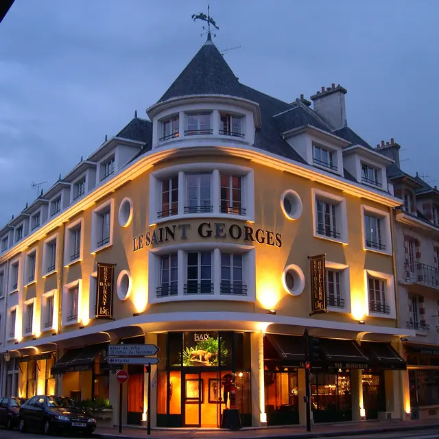 Le Saint-Georges