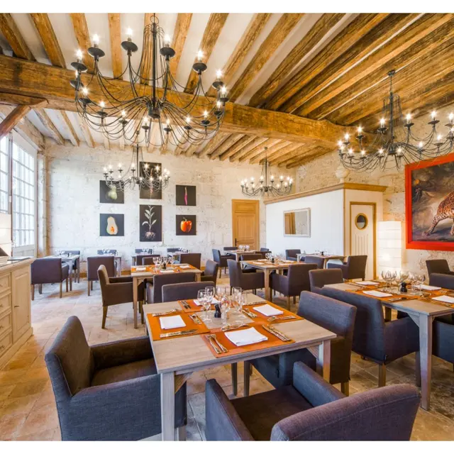 Salle du restaurant Le Plessis