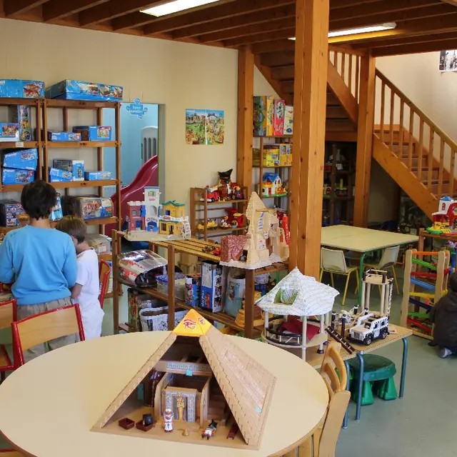 524235_hall_daccueil_ludoclep_laval_53_en_1100x700