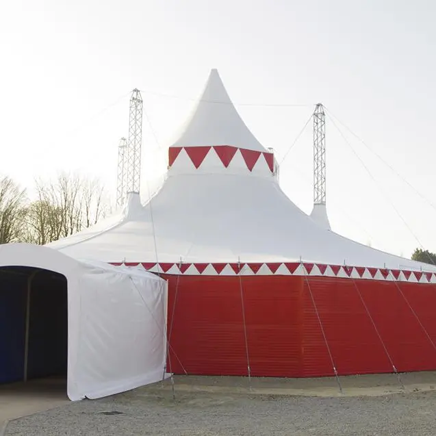 Chapiteau de l'École de Cique Mimulus à Fresnay-sur-Sarthe
